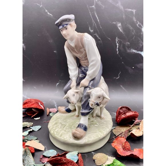 Royal Copenhagen #627, Man with sheep, Denmark, hand painted, hard to find - Picture 1 of 12